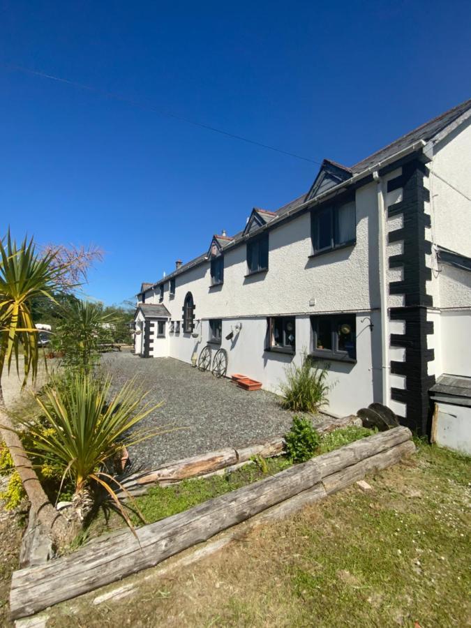 Innis Guest House And Campsite Penwithick エクステリア 写真